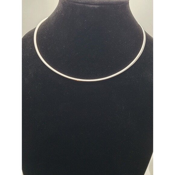 Reversible 14k White & Yellow Gold Omega Chain Necklace 18" Length, 13.74g - Picture 13 of 13